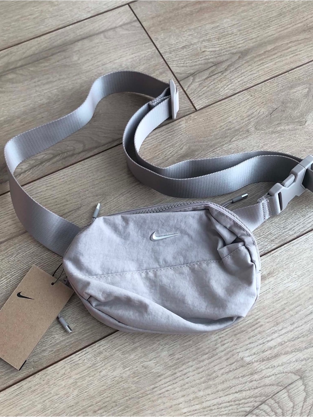 Nike Aura Crossbody Bag